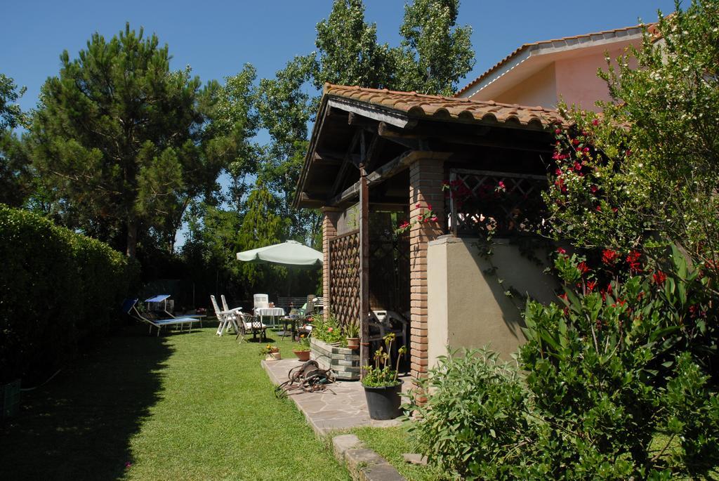 B&B Fra E Fe Arborea Exterior photo