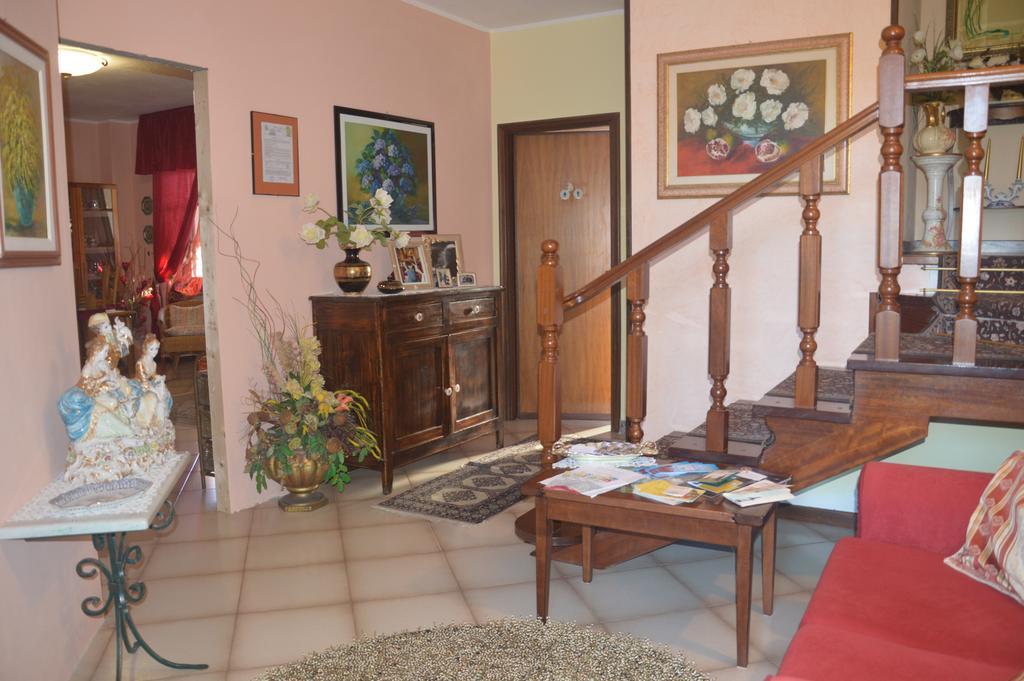 B&B Fra E Fe Arborea Exterior photo